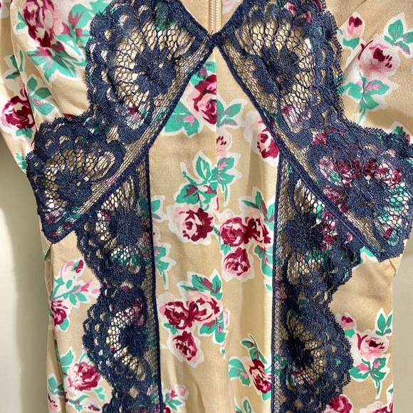 Signature 8 | Tan Romper - Picture 5 of 9